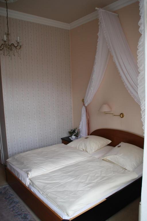 Hotel Villa Konigin Luise Bad Pyrmont Δωμάτιο φωτογραφία
