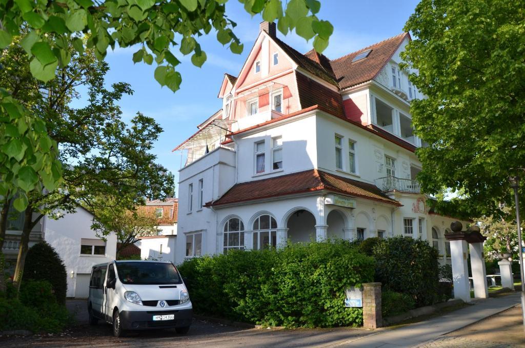 Hotel Villa Konigin Luise Bad Pyrmont Εξωτερικό φωτογραφία